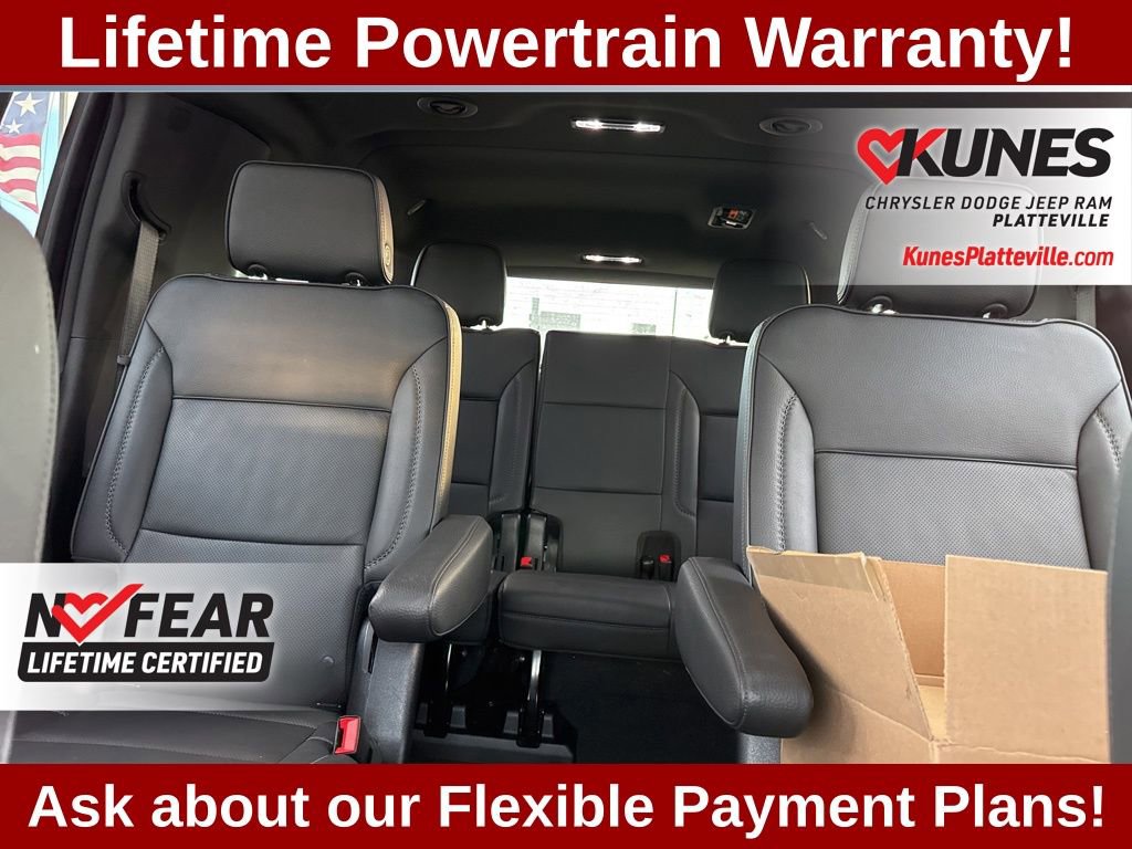 Used 2025 GMC Yukon XL Denali AWD/4WD image 19