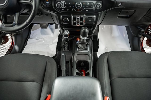 Used 2021 Jeep Gladiator Willys image 34