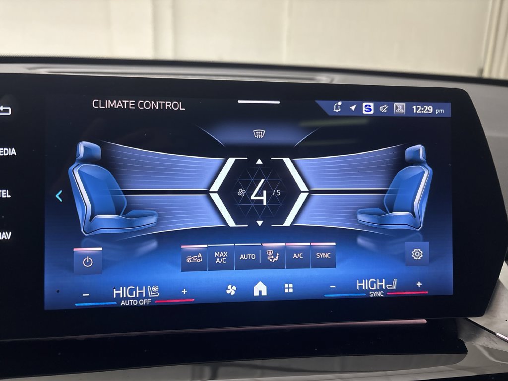 Certified 2025 BMW X1 xDrive28i w/ Convenience Package AWD/4WD image 19