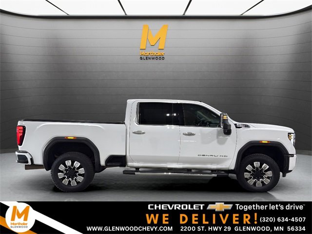 Used 2024 GMC Sierra 3500 Denali image 1