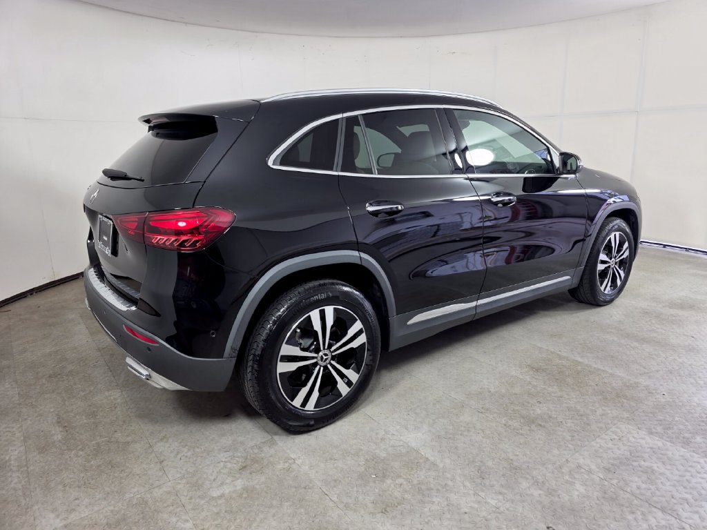 Certified 2025 Mercedes-Benz GLA 250 image 4