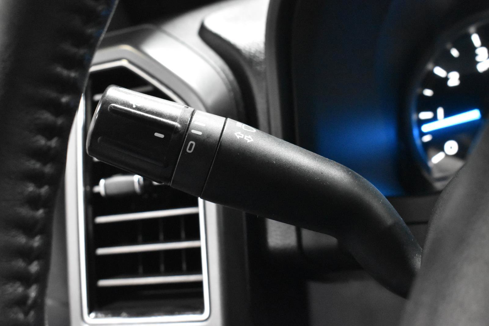 Used 2018 Ford F150 XLT w/ Equipment Group 302A Luxury image 12