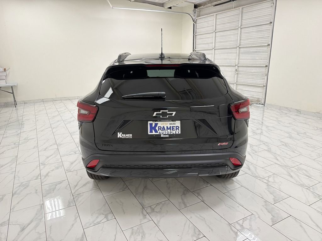 New 2026 Chevrolet Trax RS w/ Driver Confidence Package FWD image 7