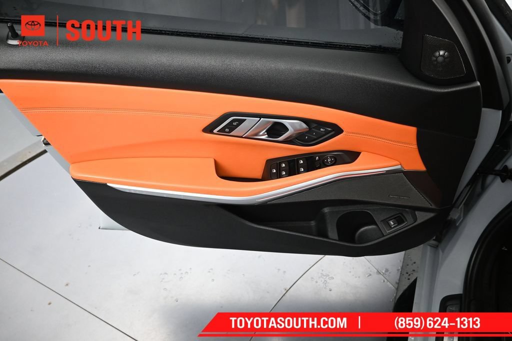 Used 2022 BMW M3 RWD image 26