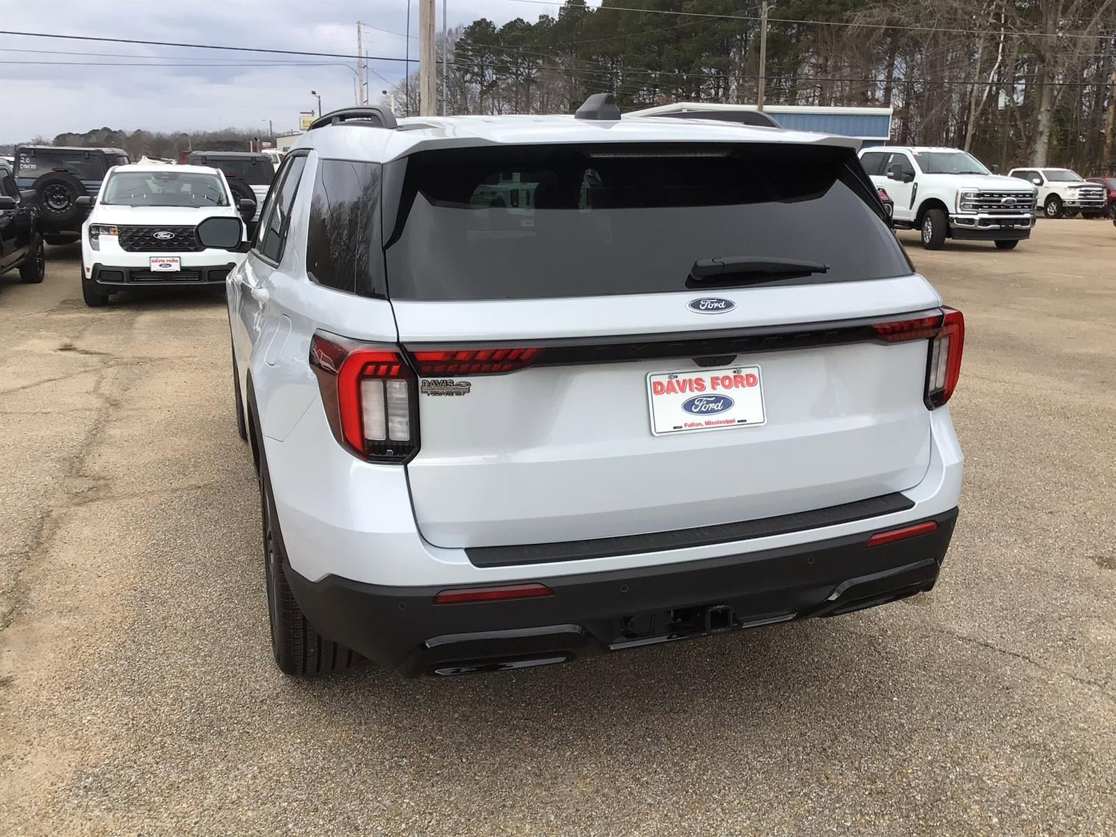 New 2026 Ford Explorer ST-Line w/ ST-Line Street Pack image 13