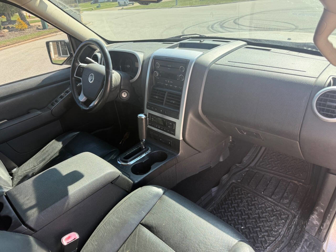 Used 2008 Mercury Mountaineer AWD image 7