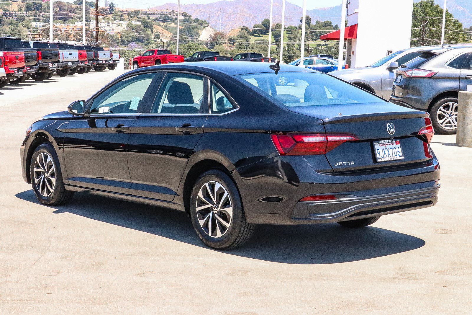 Used 2024 Volkswagen Jetta S FWD image 5