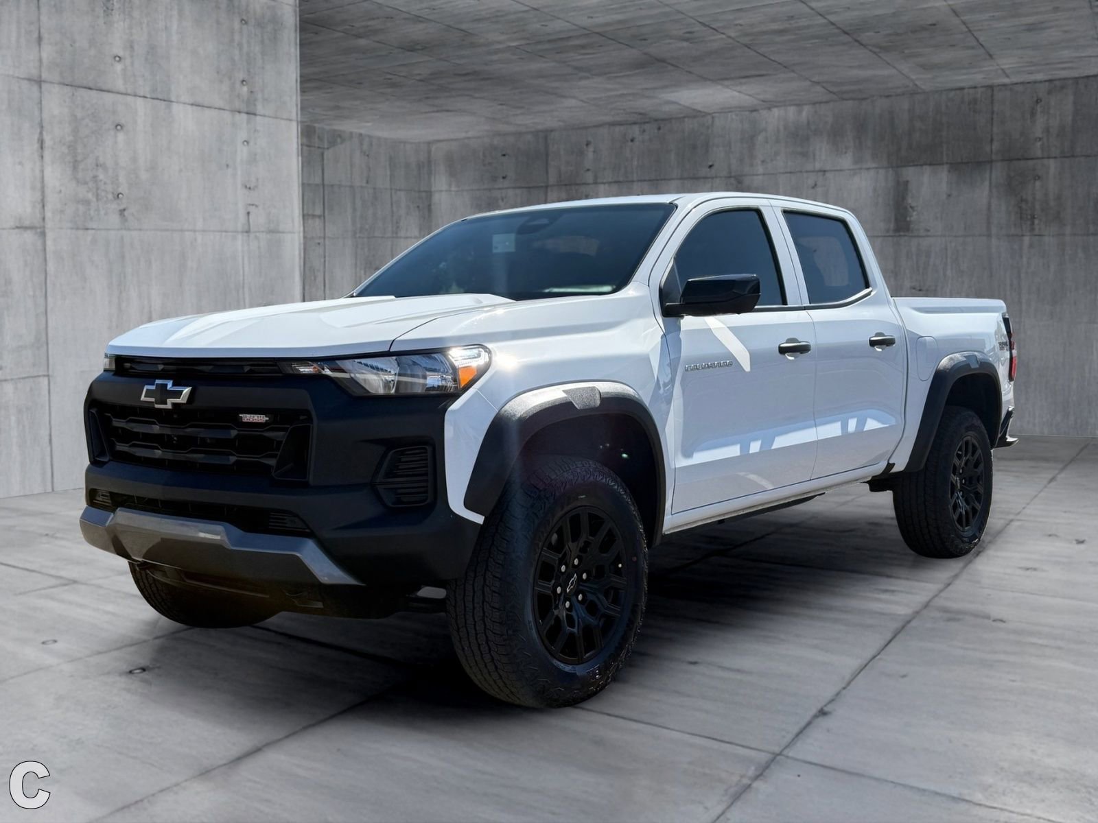 Certified 2024 Chevrolet Colorado Trail Boss w/ Technology Package AWD/4WD image 2