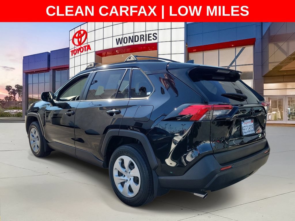 Used 2019 Toyota RAV4 LE w/ Carpet Mat Package FWD image 5