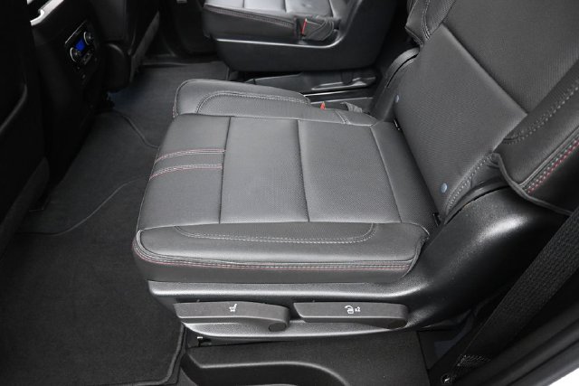 Used 2023 Chevrolet Tahoe RST w/ Luxury Package AWD/4WD image 23