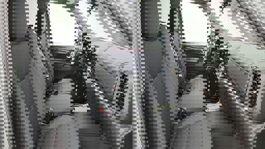 Used 2024 Chevrolet Silverado 2500 LT w/ Z71 Off-Road Package image 24