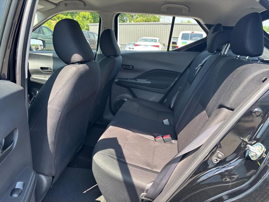 Used 2025 Nissan Kicks Play S FWD image 12
