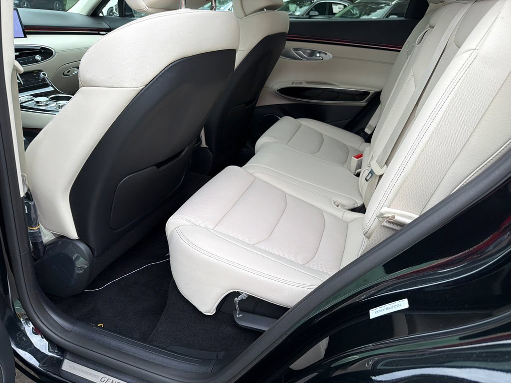 New 2027 Genesis GV70 2.5T AWD/4WD image 21