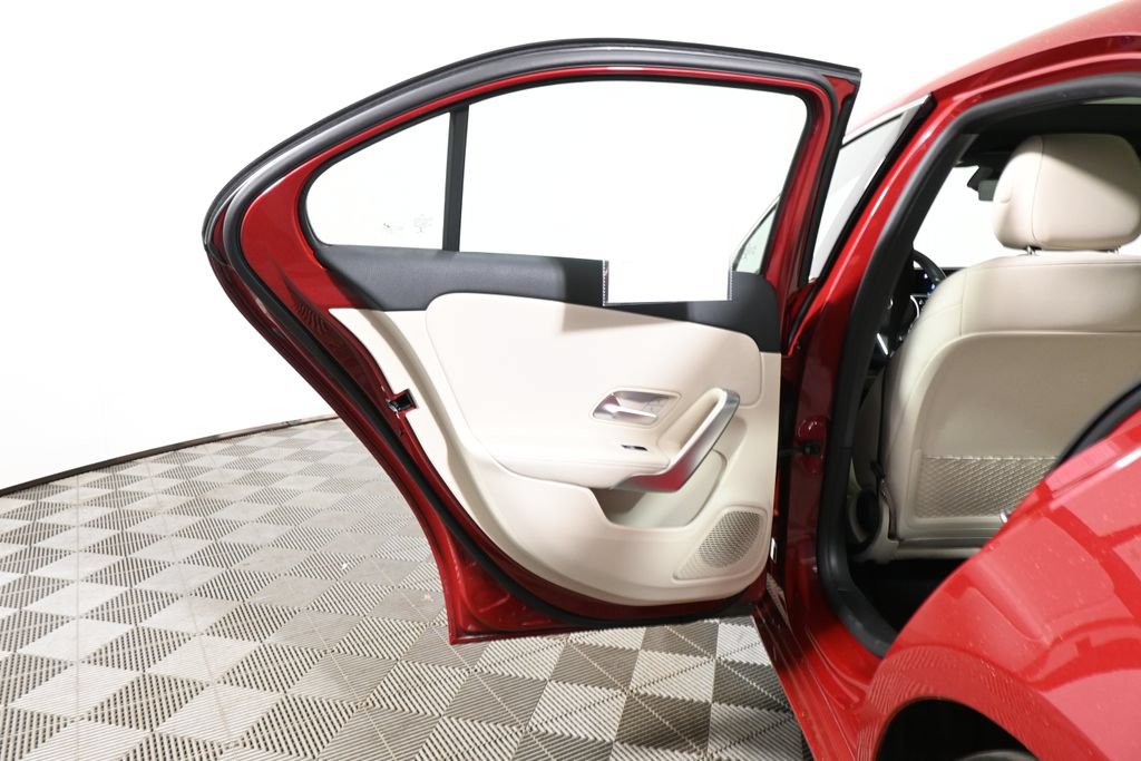 Certified 2022 Mercedes-Benz A 220 image 30
