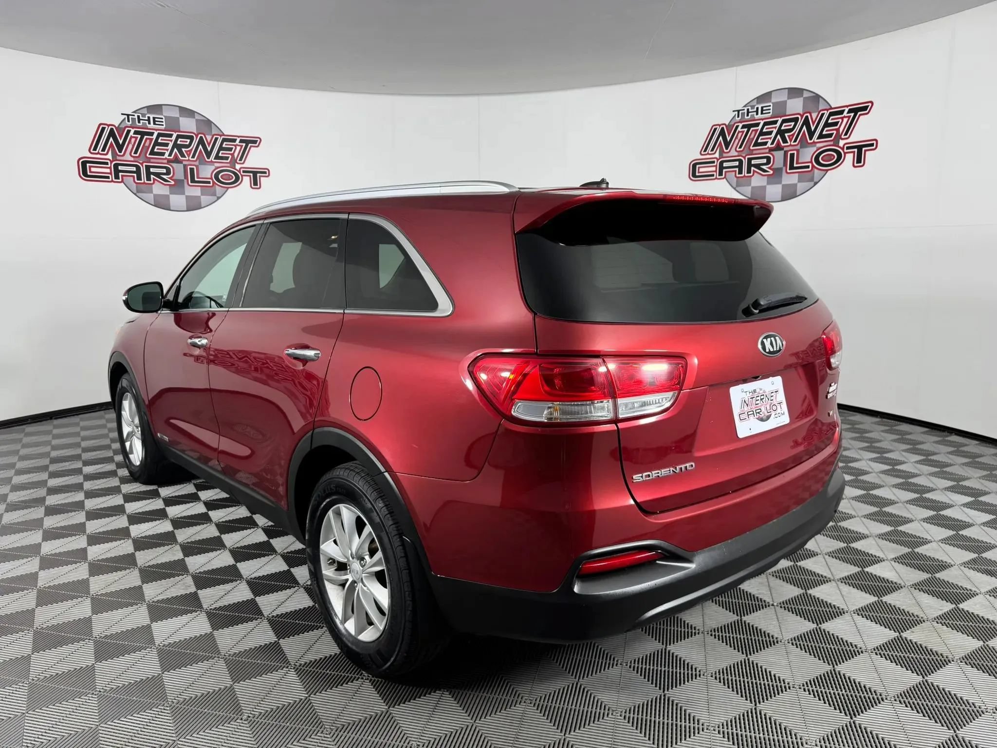 Used 2017 Kia Sorento AWD image 5