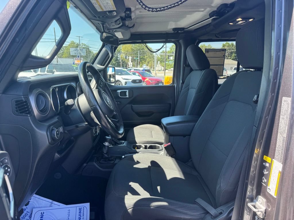 Used 2022 Jeep Gladiator Sport AWD/4WD image 5