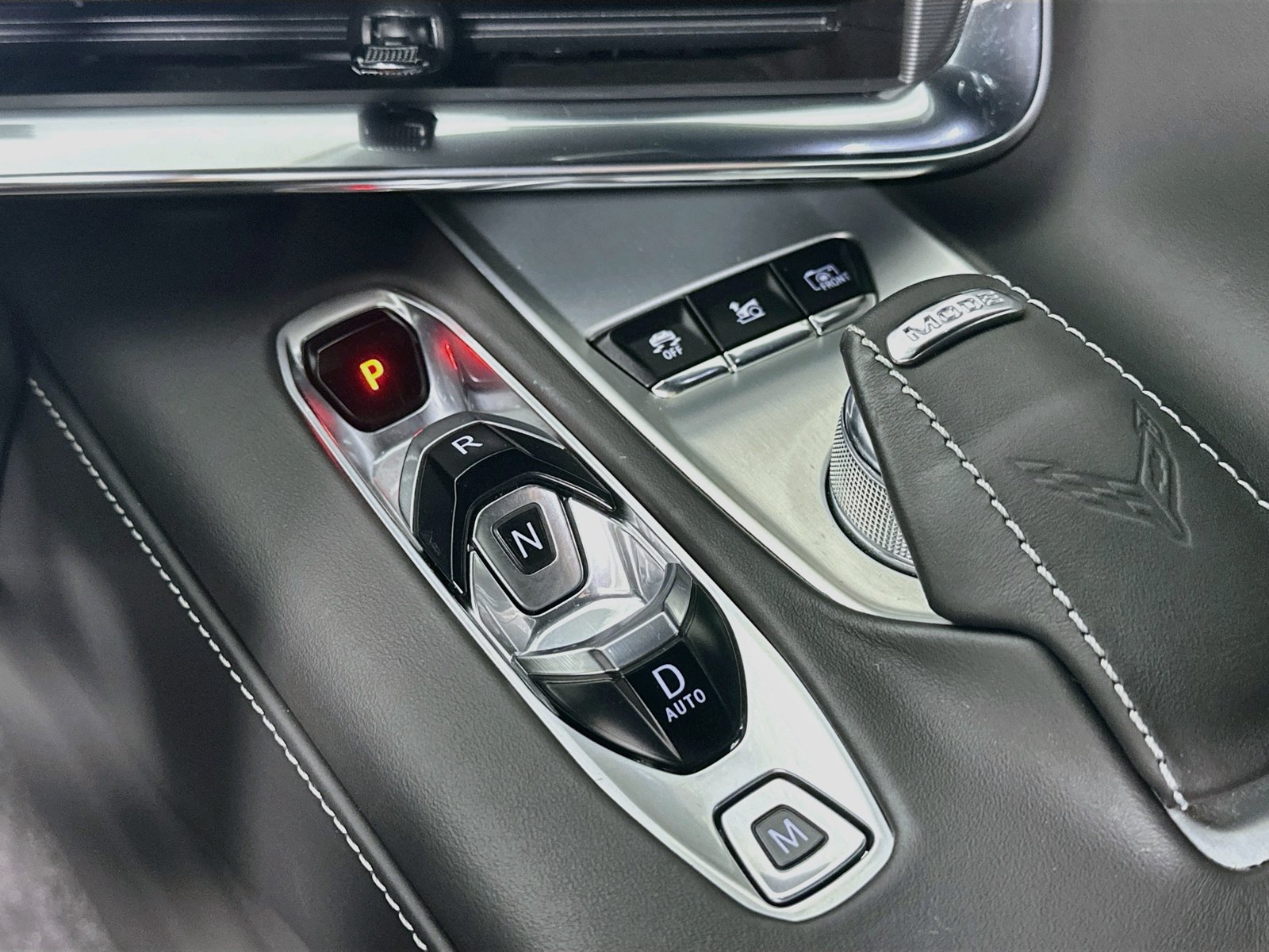 Used 2020 Chevrolet Corvette Stingray Premium Cpe w/ 3LT Preferred Equipment Group RWD image 28