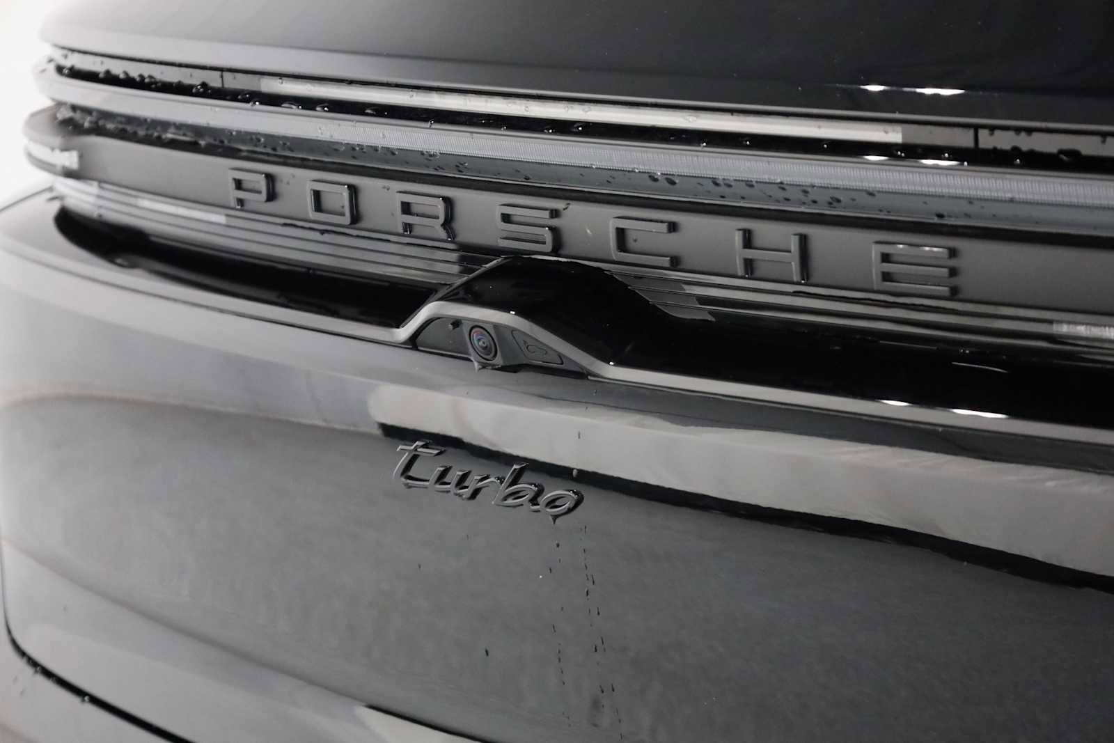 New 2025 Porsche Macan Turbo Electric image 8