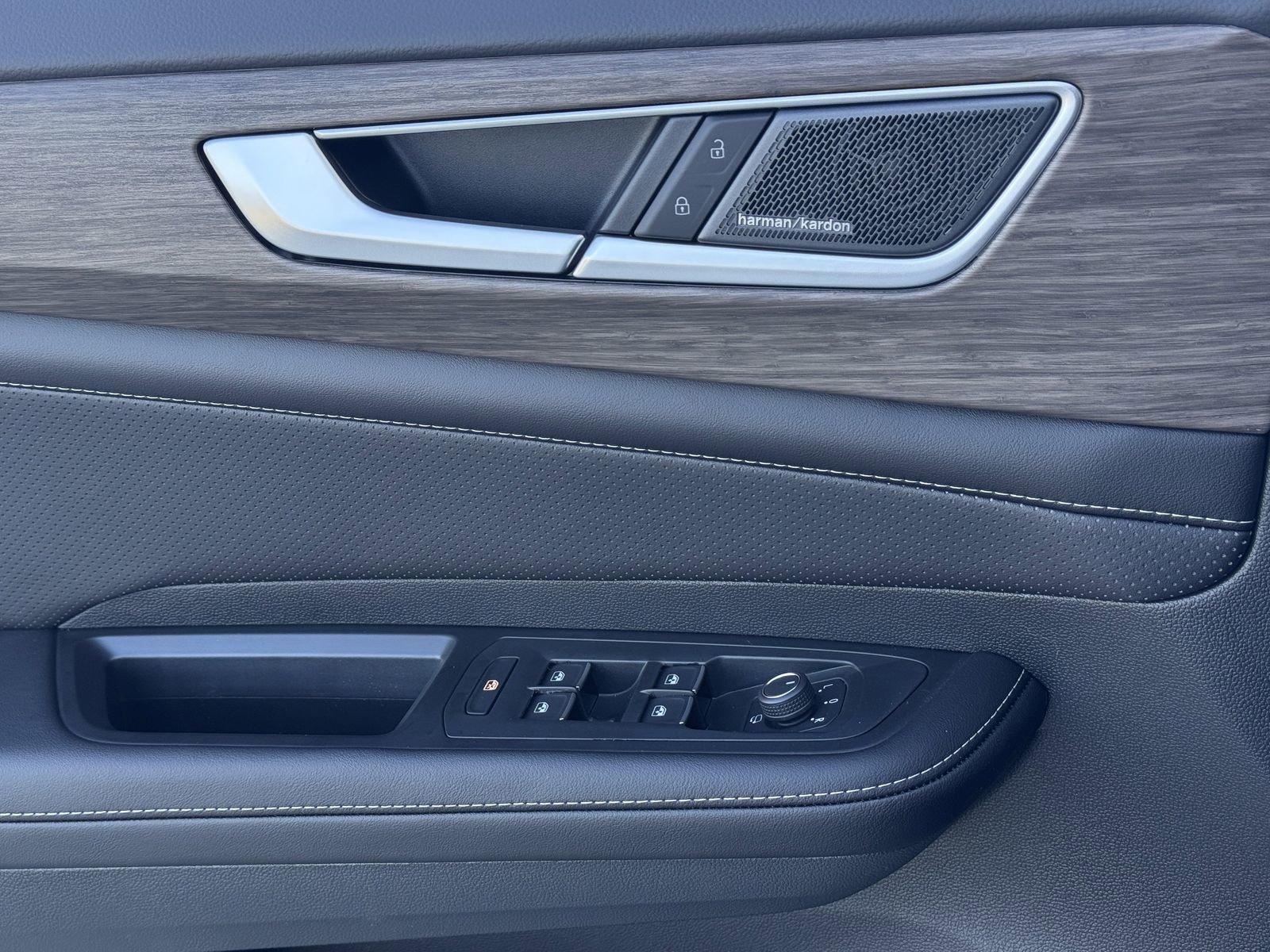 New 2026 Volkswagen Atlas SEL Premium R-Line image 23