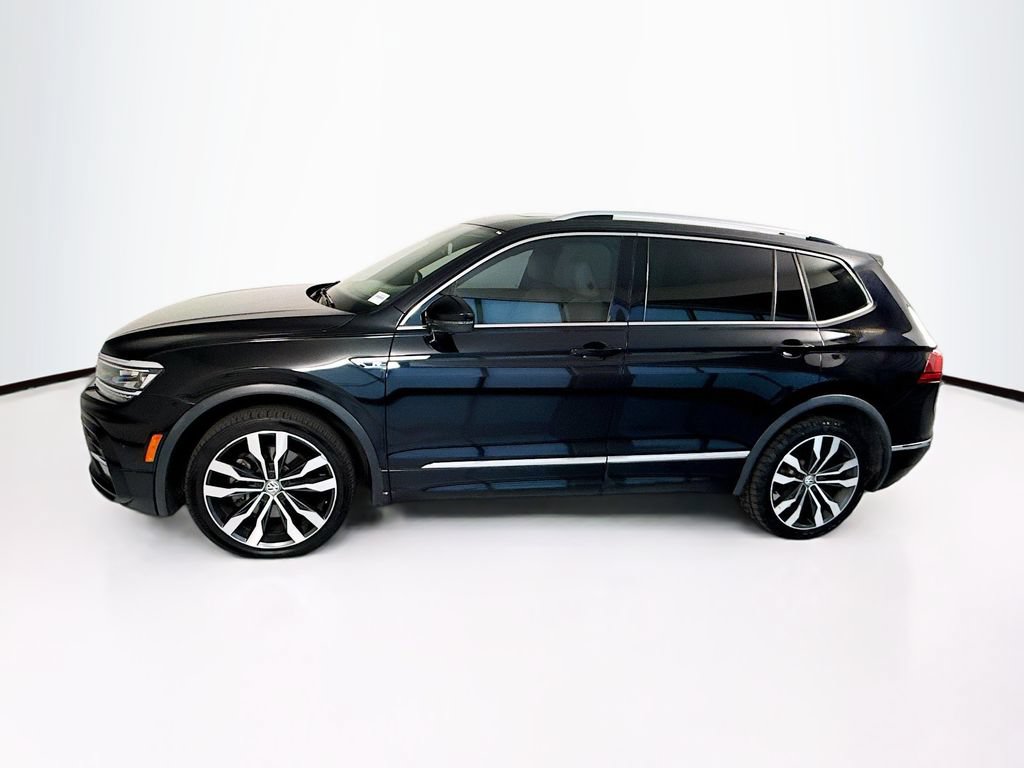 Used 2019 Volkswagen Tiguan SEL Premium R-Line w/ 3rd Row Seat Package AWD/4WD image 8