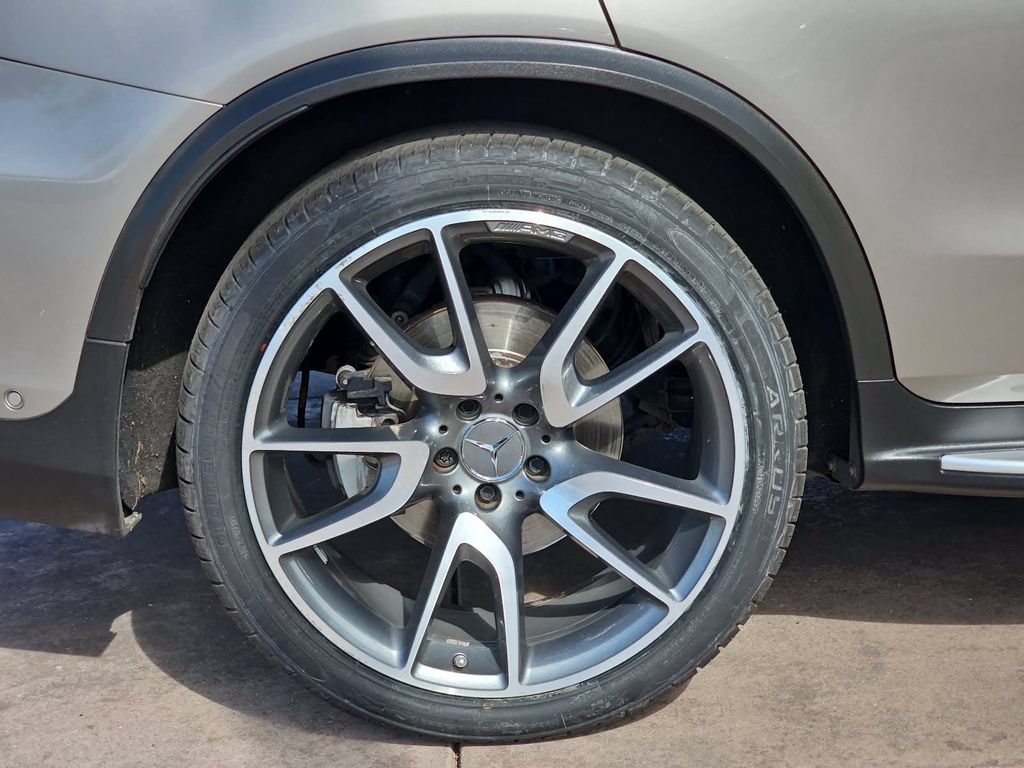Used 2019 Mercedes-Benz GLC 43 AMG 4MATIC image 36
