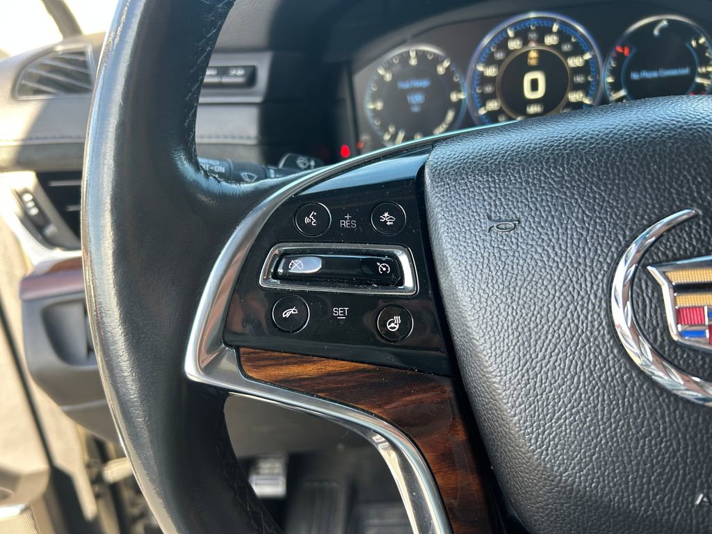 Used 2015 Cadillac Escalade Luxury AWD/4WD image 18