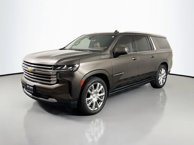 Used 2021 Chevrolet Suburban High Country image 3