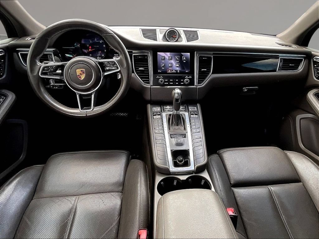 Used 2018 Porsche Macan AWD/4WD image 7