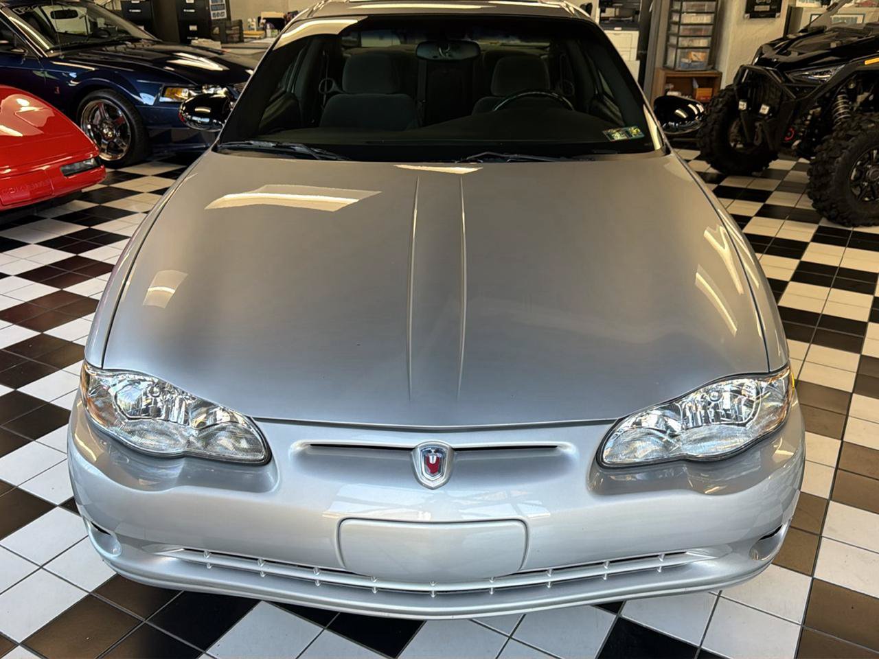 Used 2003 Chevrolet Monte Carlo SS w/ Mirror Group FWD image 2