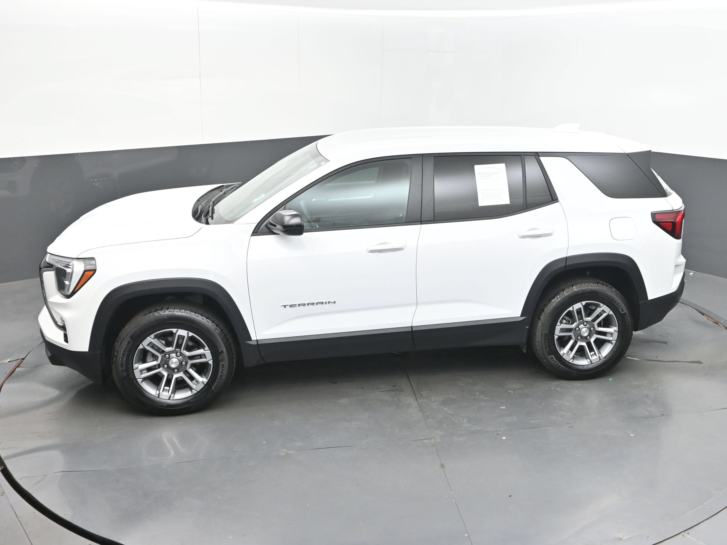 Used 2026 GMC Terrain Elevation FWD image 39