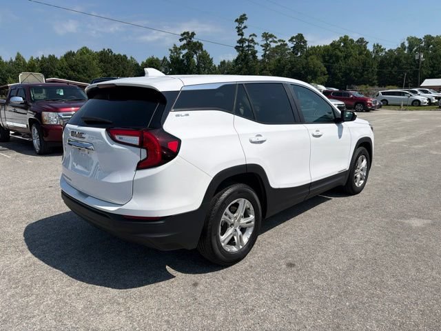 Used 2024 GMC Terrain SLE FWD image 6