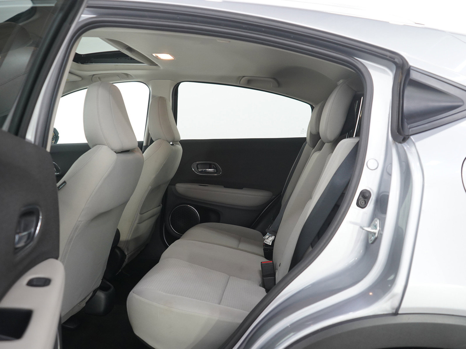 Used 2022 Honda HR-V EX image 16