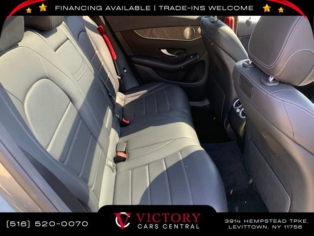 Used 2018 Mercedes-Benz GLC 300 4MATIC w/ Premium Package image 20