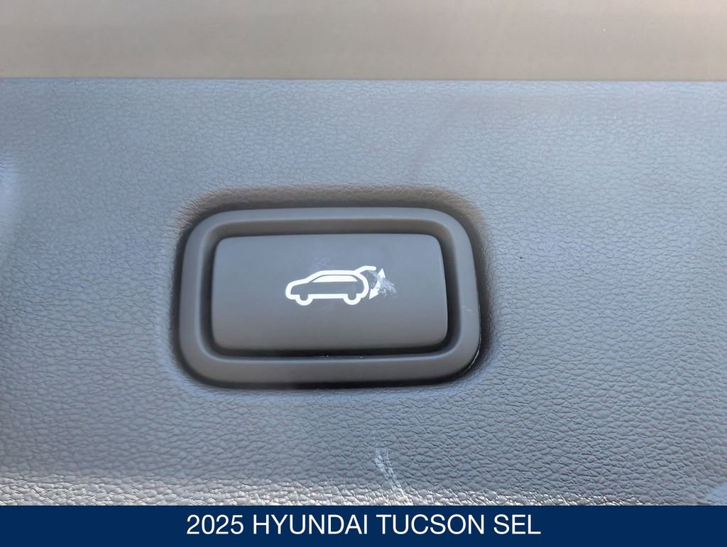 Used 2025 Hyundai Tucson SEL image 30