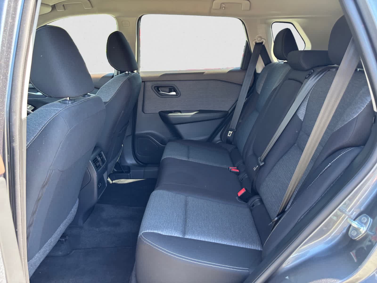 Certified 2023 Nissan Rogue SV FWD image 11