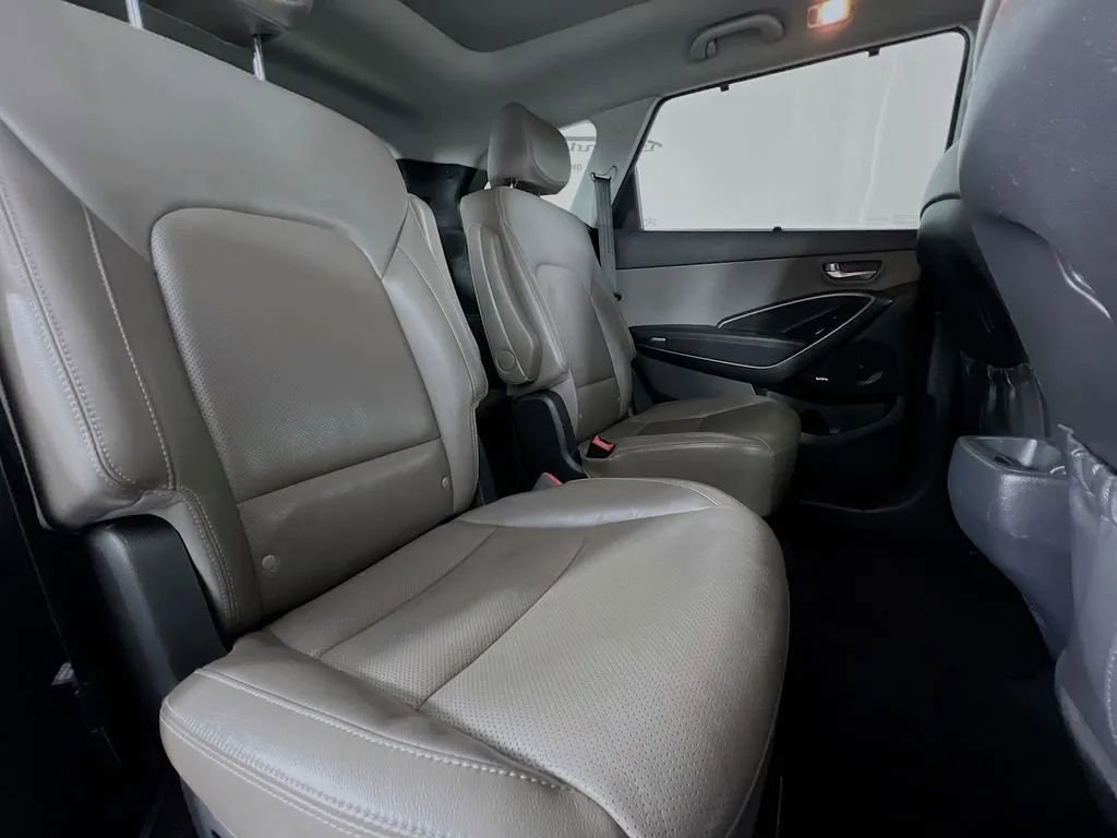 Used 2019 Hyundai Santa Fe XL w/ Cargo Package FWD image 30