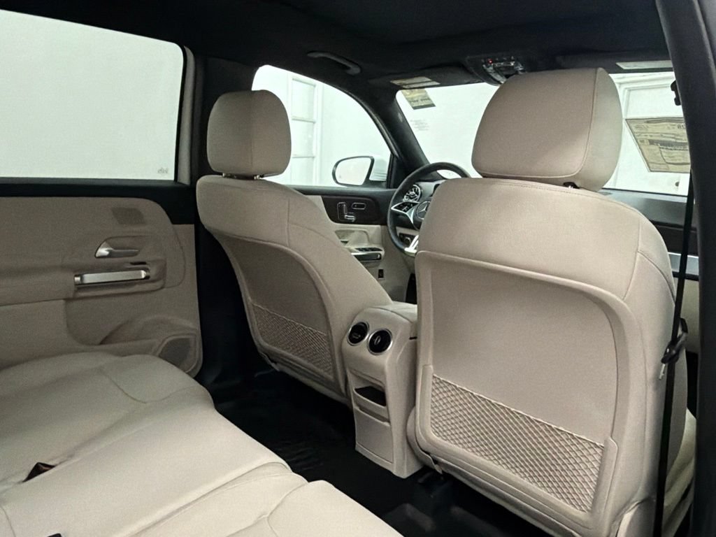 New 2026 Mercedes-Benz GLB 250 image 24