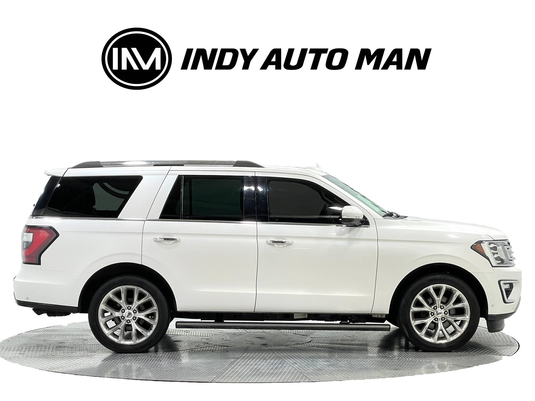 Used 2019 Ford Expedition Limited w/ Equipment Group 302A AWD/4WD image 3