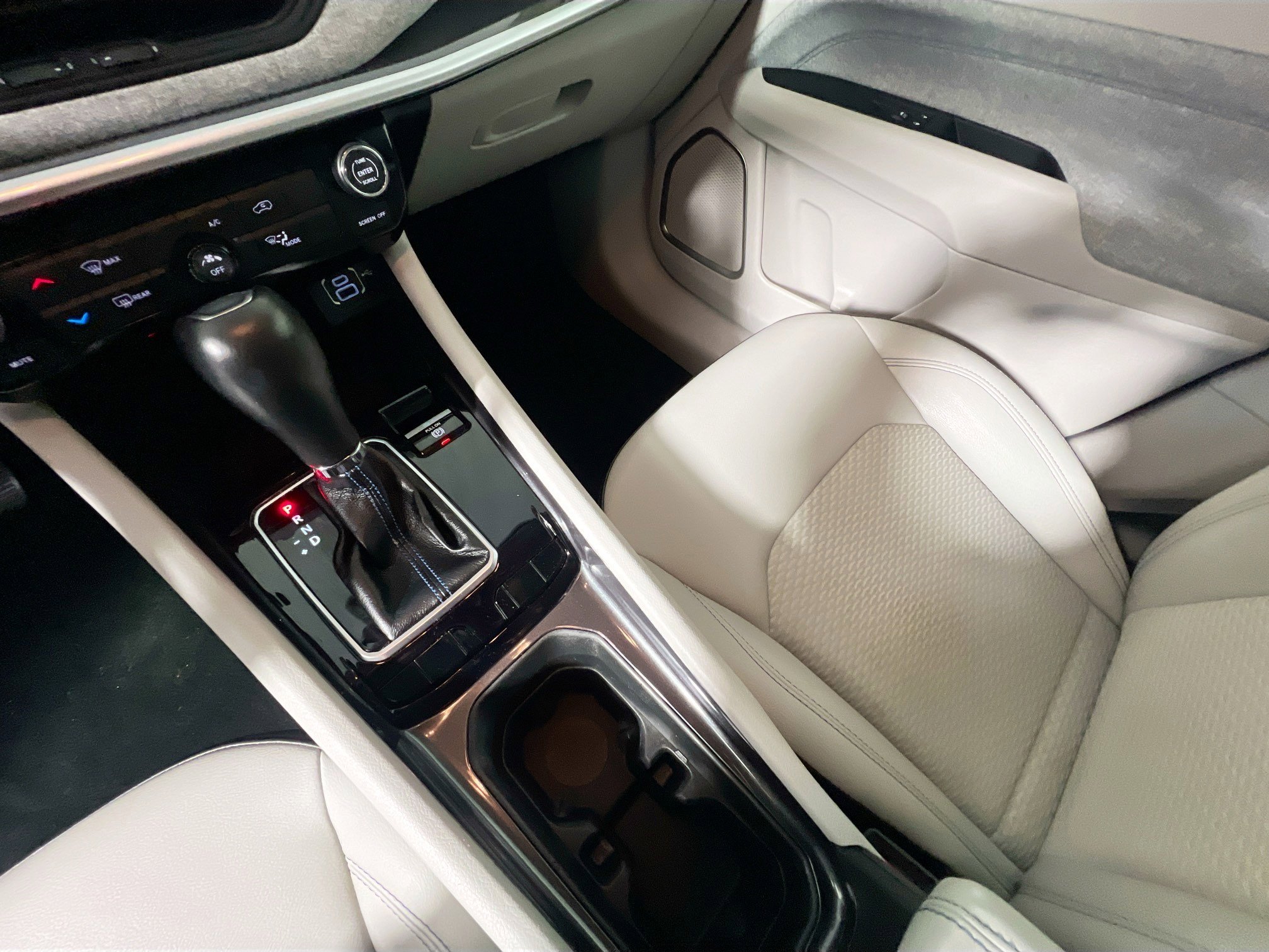 Used 2022 Jeep Compass Latitude image 26