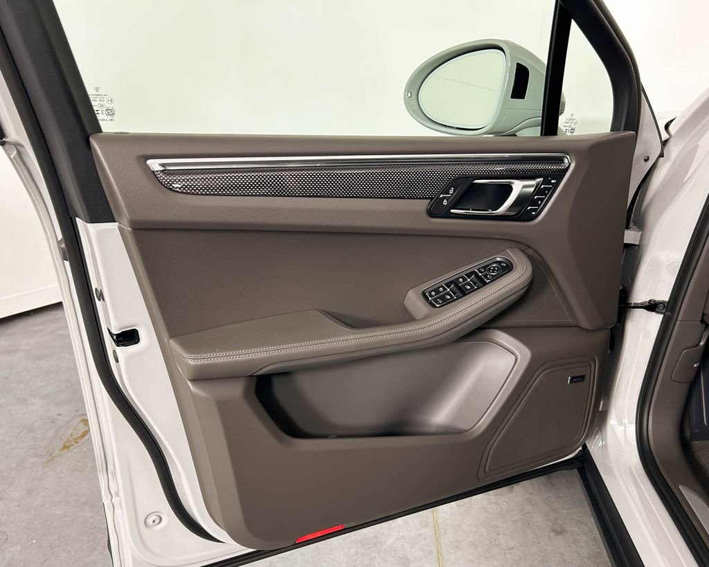 New 2026 Porsche Macan S AWD/4WD image 14