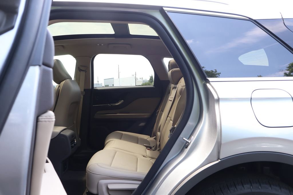 Used 2021 Lincoln Corsair Reserve w/ Elements Package FWD image 43