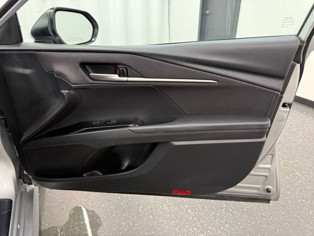 Certified 2025 Toyota Camry LE FWD image 8
