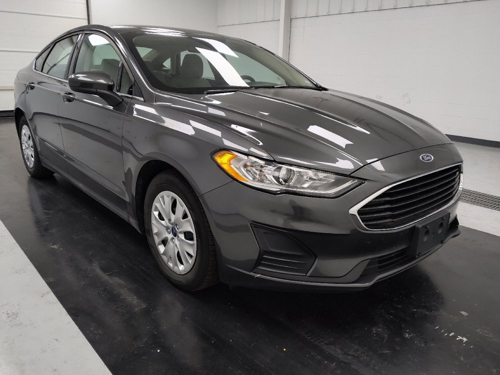 Used 2020 Ford Fusion S FWD image 13