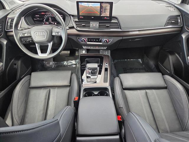 Certified 2025 Audi Q5 2.0T Premium Plus image 18