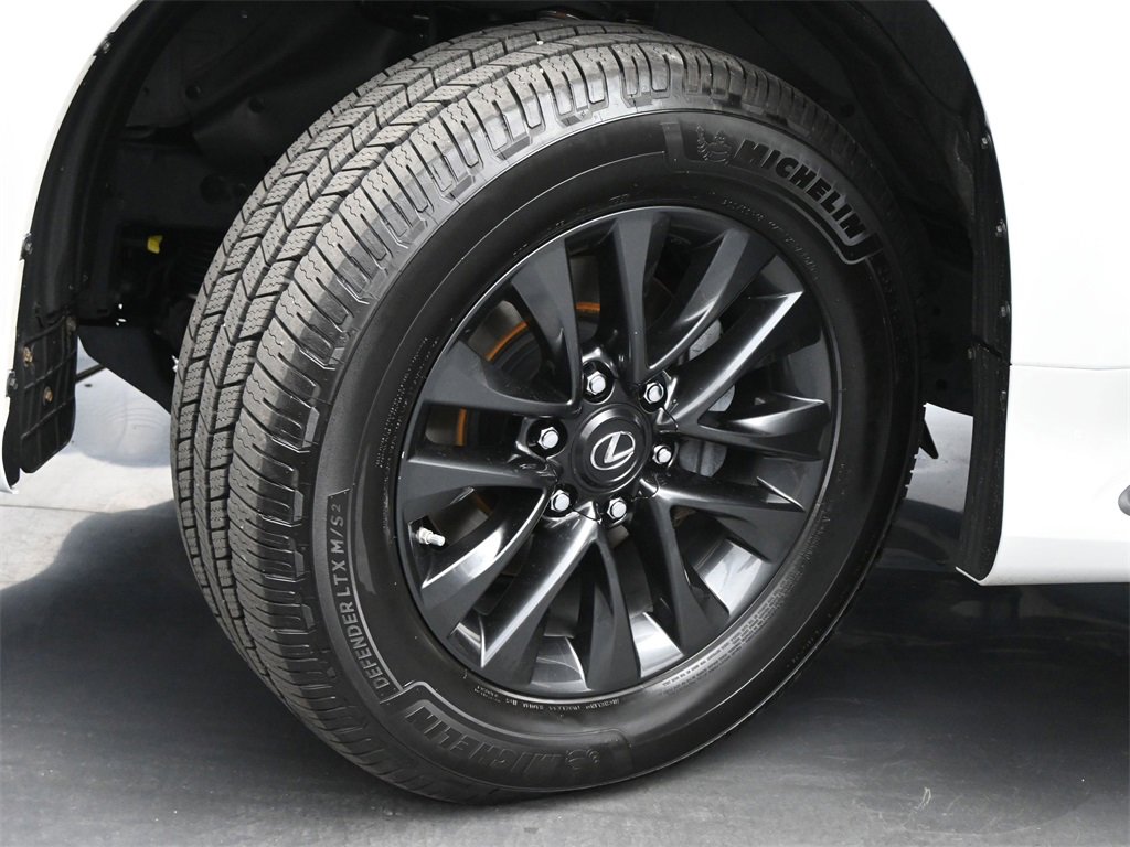 Used 2023 Lexus GX 460 Premium w/ Premium Plus Package image 24