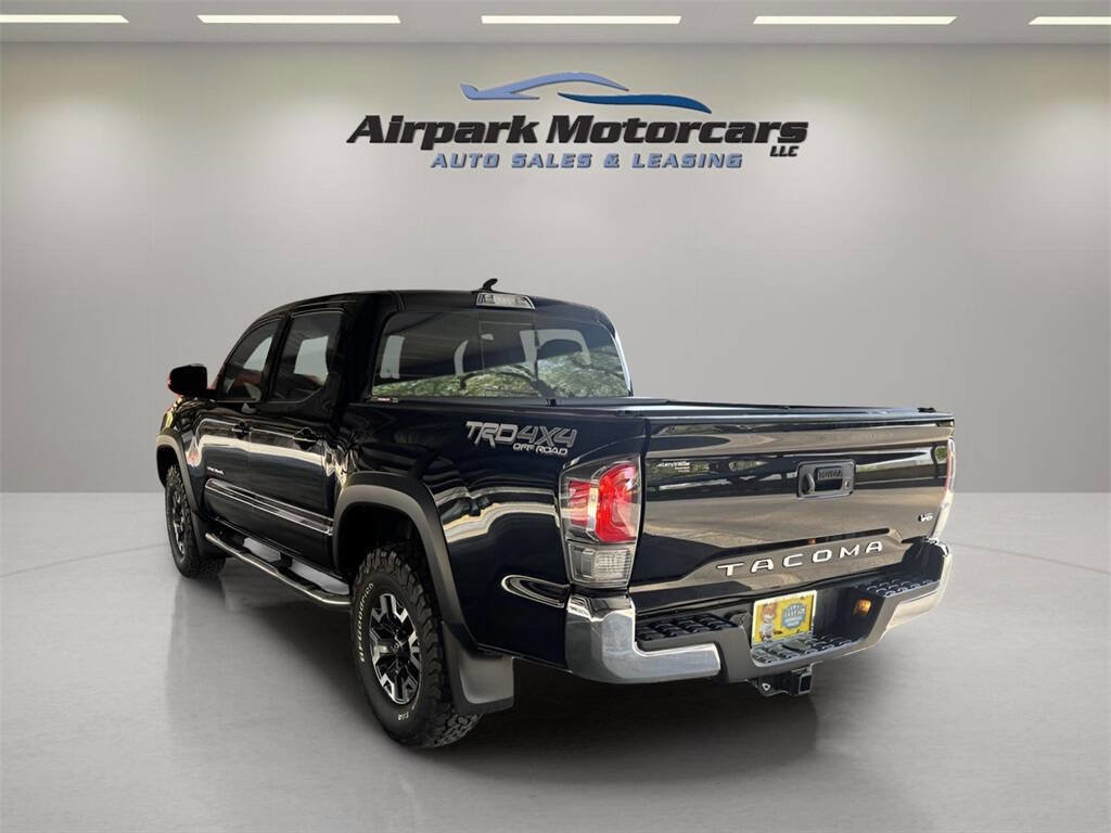 Used 2023 Toyota Tacoma TRD Off-Road image 3