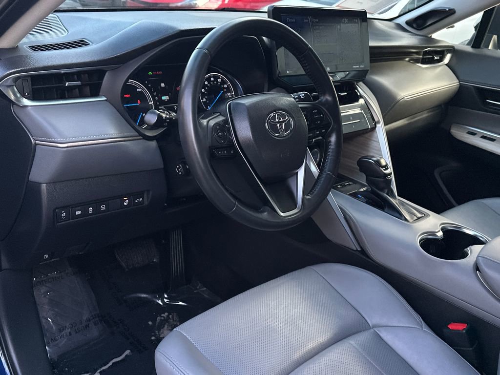 Certified 2022 Toyota Venza Limited image 19
