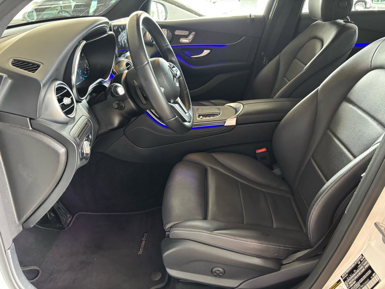 Used 2021 Mercedes-Benz GLC 300 w/ Premium Package image 13