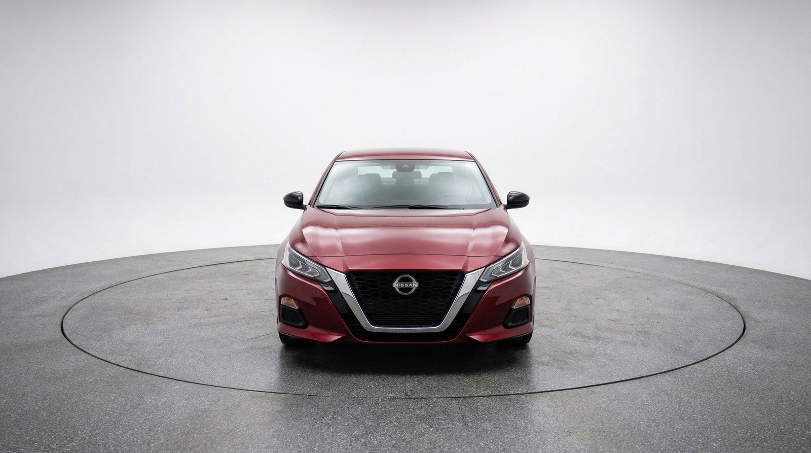 Used 2025 Nissan Altima 2.5 SV image 2