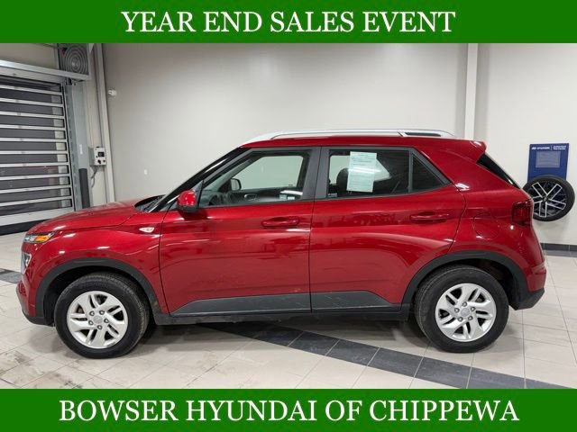 Used 2020 Hyundai Venue SEL image 3